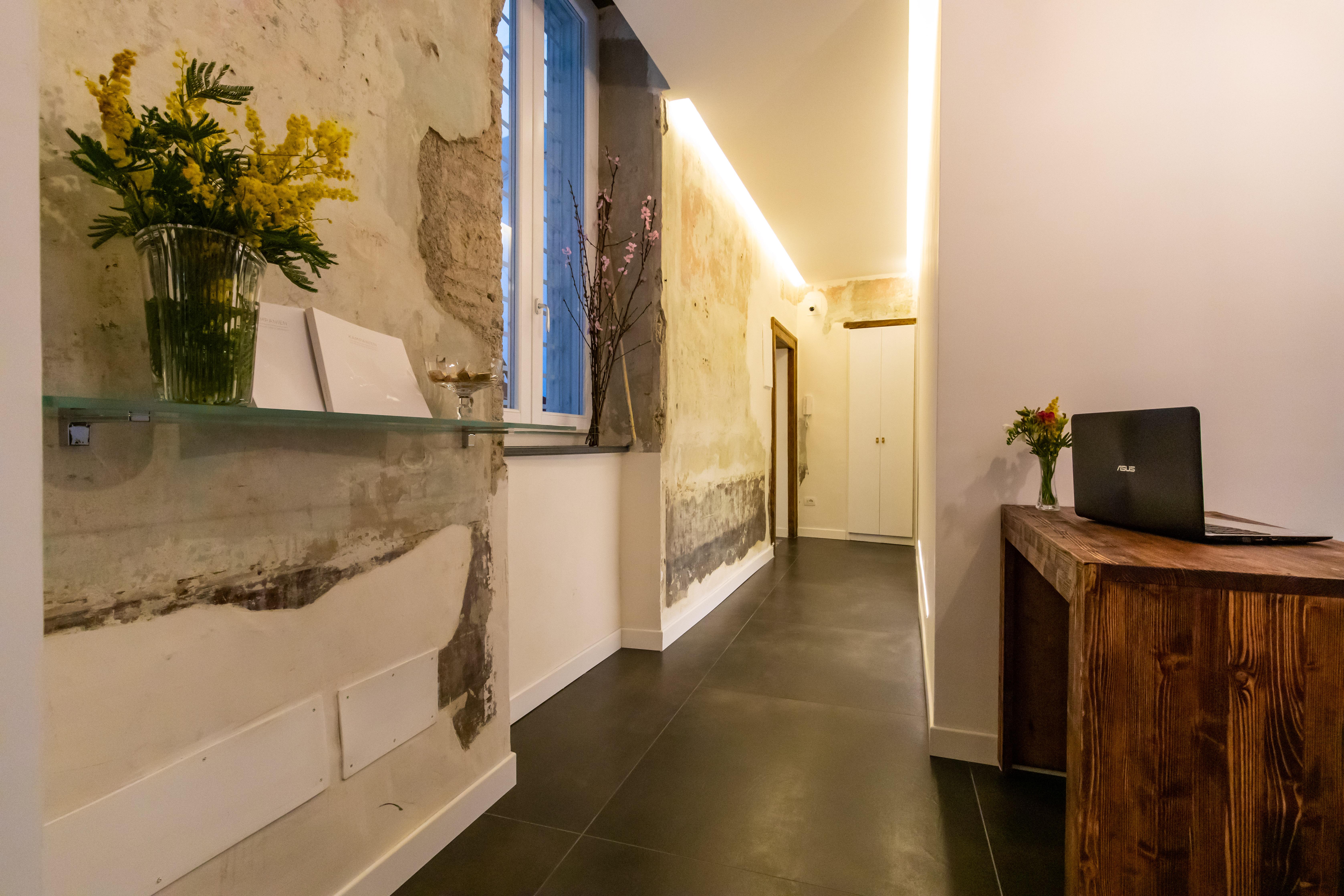 Santa Chiara Inn Наполи Екстериор снимка