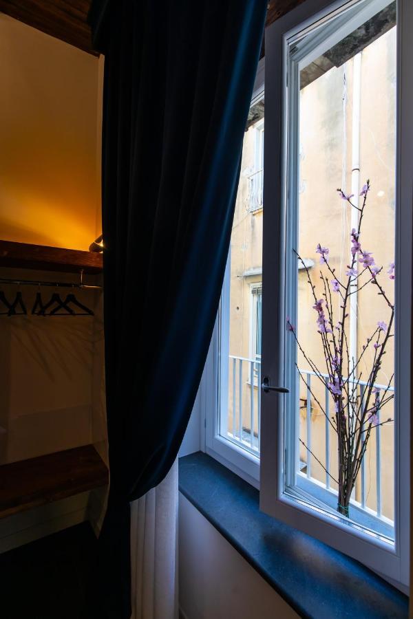Santa Chiara Inn Наполи Екстериор снимка