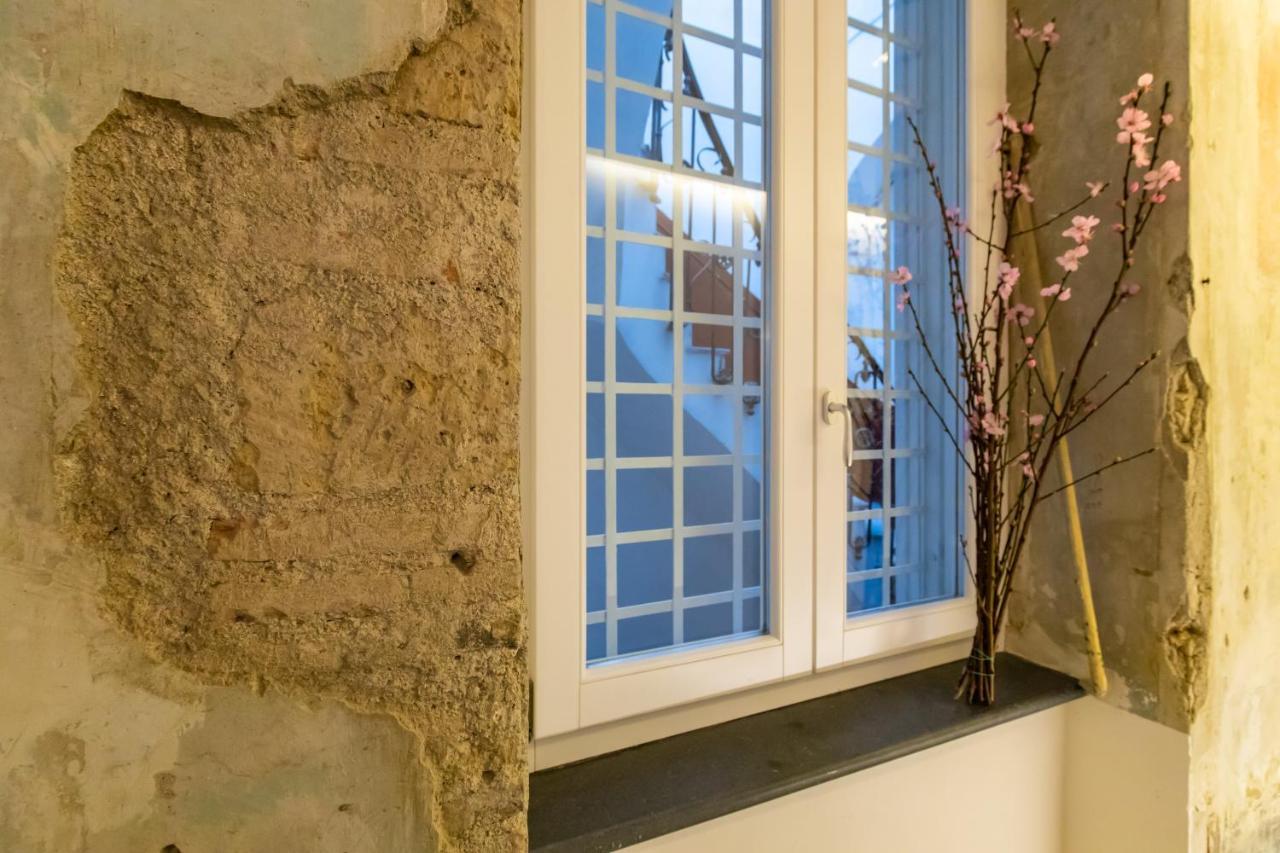 Santa Chiara Inn Наполи Екстериор снимка